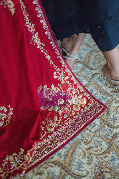 Handworked Arora Chaddar - Fatima Lodhia